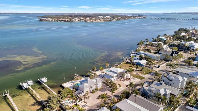 2215 AVENUE A, Bradenton Beach, FL 34217