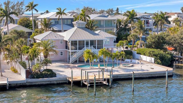 2215 AVENUE A, Bradenton Beach, FL 34217