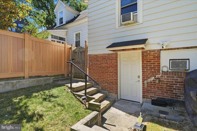 3206 LOUD PL SE, Washington, DC 20019