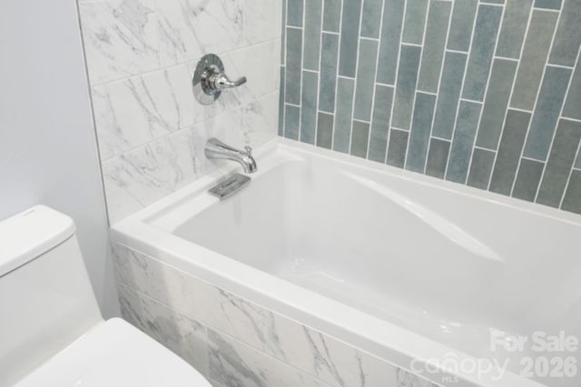 17 Woodhaven Place, Asheville, NC 28805