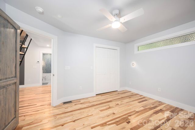 17 Woodhaven Place, Asheville, NC 28805