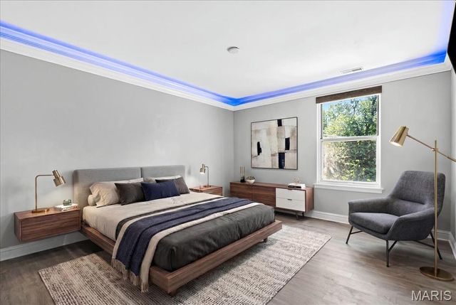 2320 Rutger Street E, St Louis, MO 63104