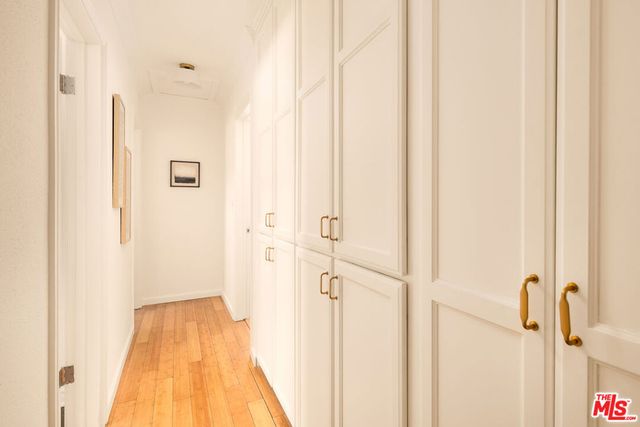 551 Kendall Avenue, Los Angeles, CA 90042