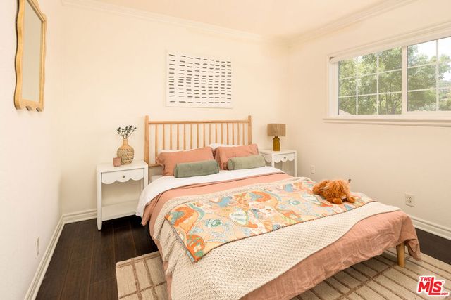 551 Kendall Avenue, Los Angeles, CA 90042