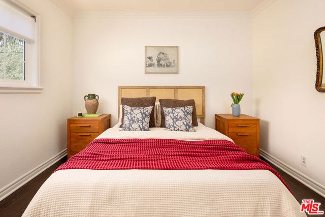 551 Kendall Avenue, Los Angeles, CA 90042