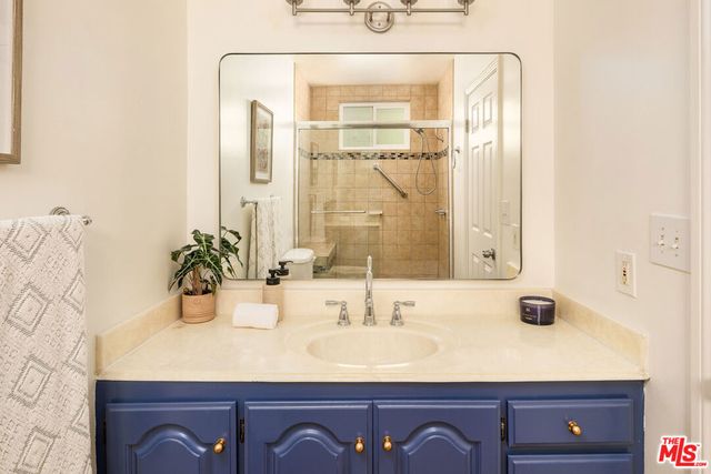 551 Kendall Avenue, Los Angeles, CA 90042