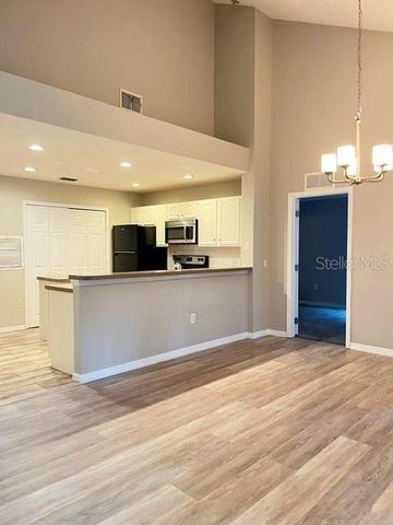 970 N SPRING GARDEN AVENUE 122, Deland, FL 32720