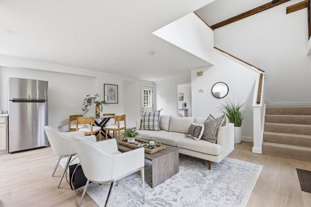 362 King St 1, Littleton, MA 01460