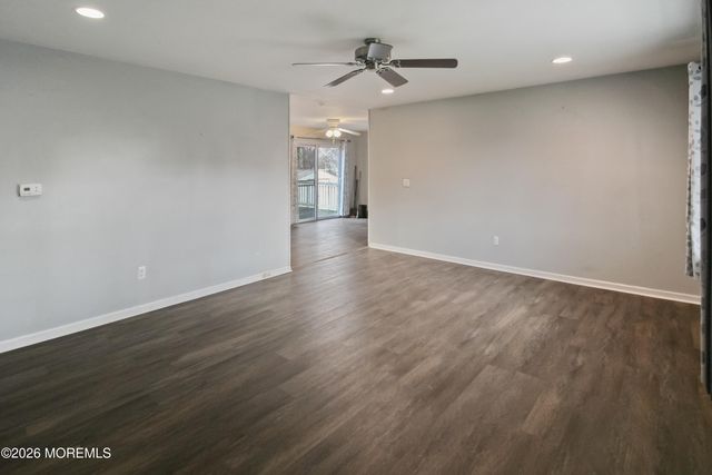 301 Middlesex Street, Toms River, NJ 08757