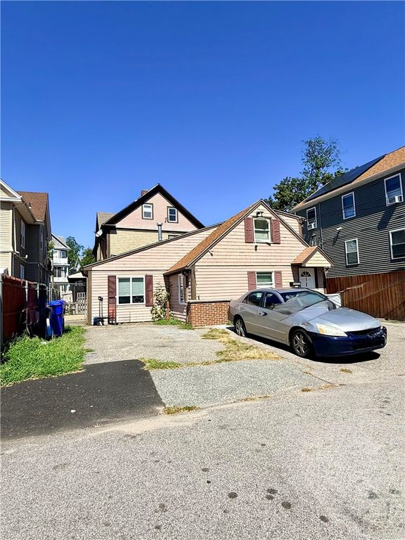 35 Spicer Street, Providence, RI 02905