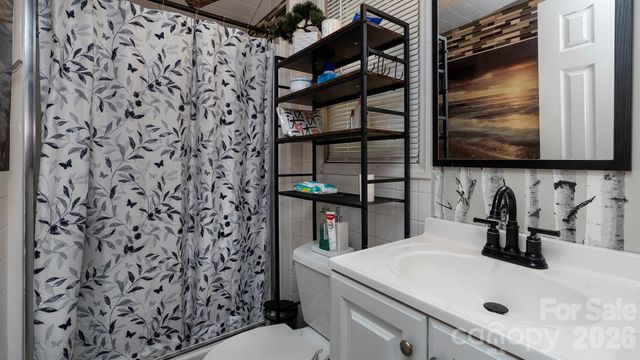 4900 Carriage Drive Circle, Charlotte, NC 28205