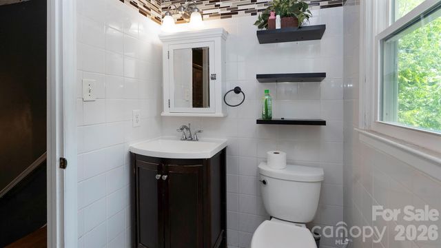 4900 Carriage Drive Circle, Charlotte, NC 28205