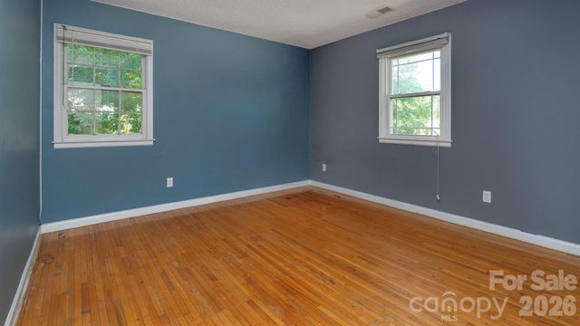 4900 Carriage Drive Circle, Charlotte, NC 28205