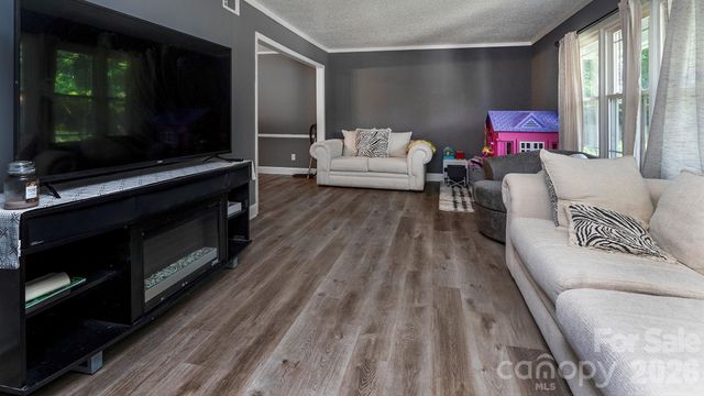 4900 Carriage Drive Circle, Charlotte, NC 28205