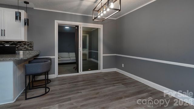 4900 Carriage Drive Circle, Charlotte, NC 28205