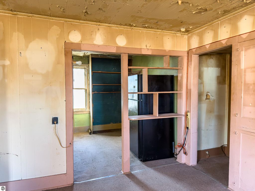 Image 37 of property listing at 5612 E Remus Road, Mt Pleasant, MI 48858