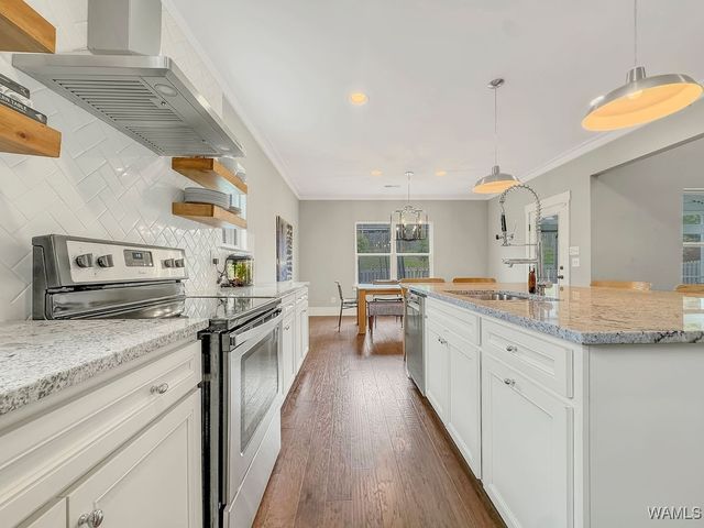 7863 Caldwell Drive, Trussville, AL 35173