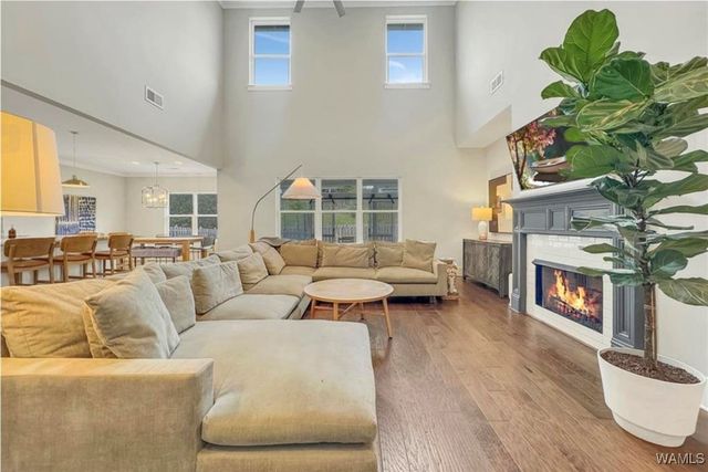 7863 Caldwell Drive, Trussville, AL 35173