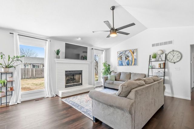 2010 N Woodchuck St, Wichita, KS 67212