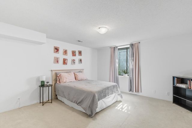 2010 N Woodchuck St, Wichita, KS 67212