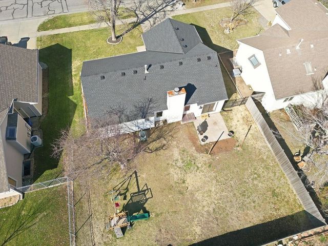 2010 N Woodchuck St, Wichita, KS 67212