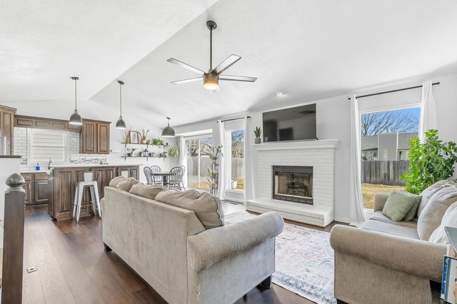 2010 N Woodchuck St, Wichita, KS 67212