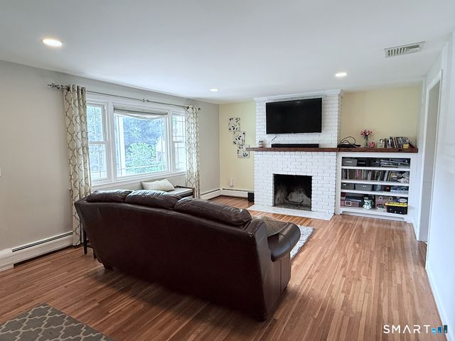 166 Stevens Lane, Glastonbury, CT 06033