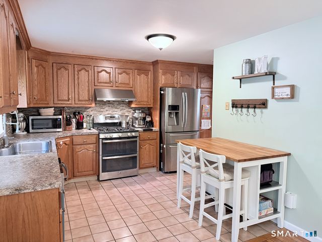 166 Stevens Lane, Glastonbury, CT 06033