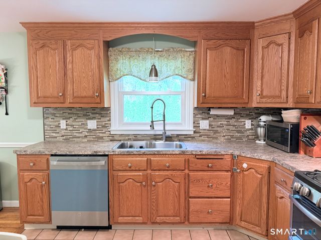 166 Stevens Lane, Glastonbury, CT 06033