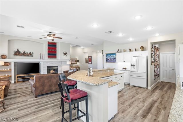 68 Alerion Street, Las Vegas, NV 89138