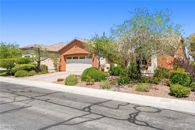 68 Alerion Street, Las Vegas, NV 89138