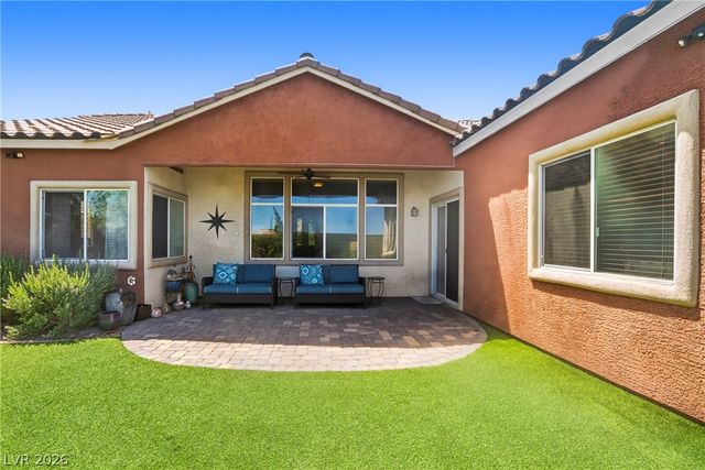 68 Alerion Street, Las Vegas, NV 89138
