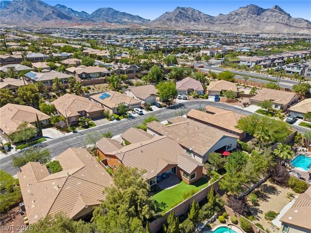 68 Alerion Street, Las Vegas, NV 89138