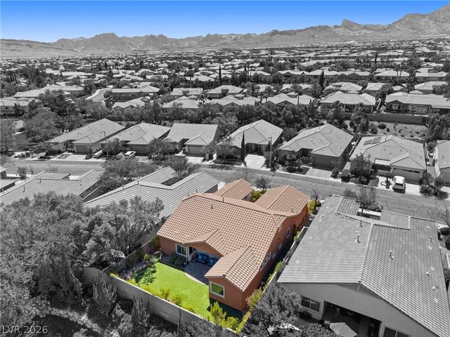 68 Alerion Street, Las Vegas, NV 89138