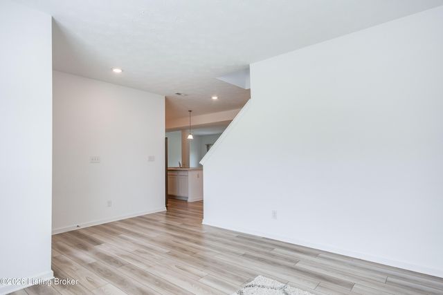 17010 Meander Way, Louisville, KY 40245
