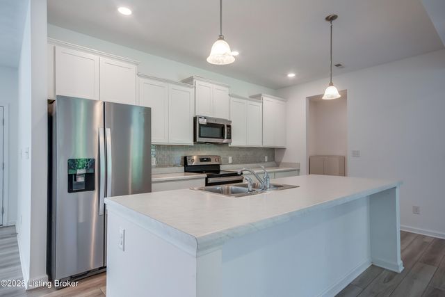 17010 Meander Way, Louisville, KY 40245