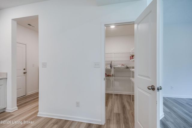17010 Meander Way, Louisville, KY 40245