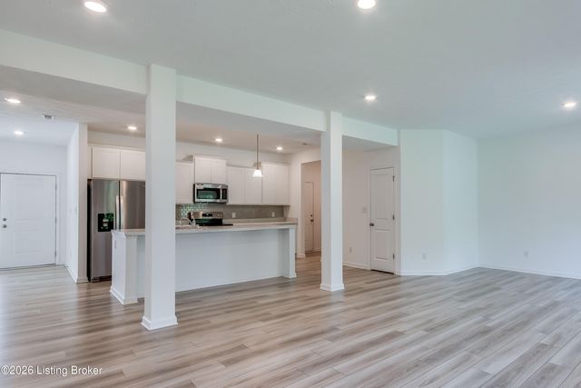 17010 Meander Way, Louisville, KY 40245