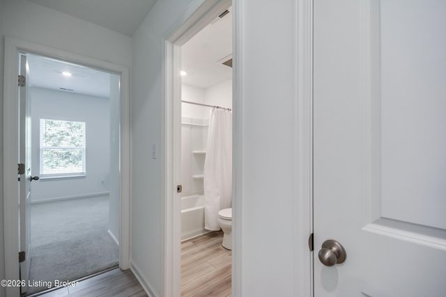 17010 Meander Way, Louisville, KY 40245
