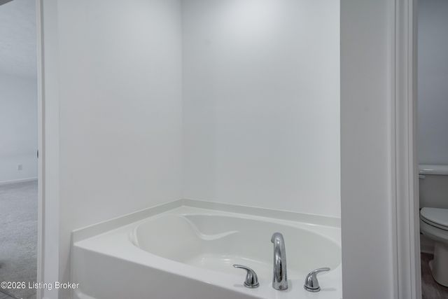 17010 Meander Way, Louisville, KY 40245