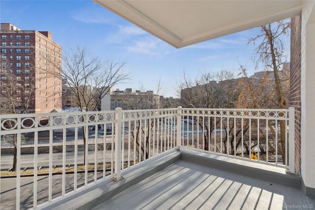 3701 Henry Hudson Parkway 3B, Bronx, NY 10463