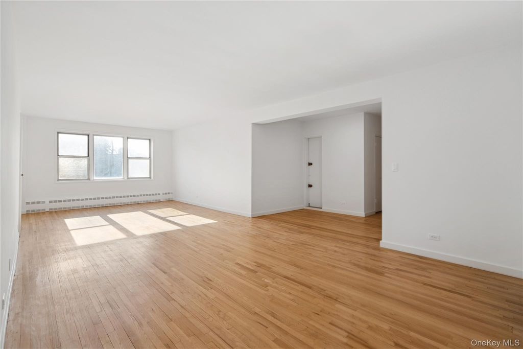 3701 Henry Hudson Parkway 3B, Bronx, NY 10463 — photo 2