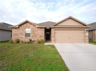 7710 Lariat Toss Dr, Corpus Christi, TX 78414