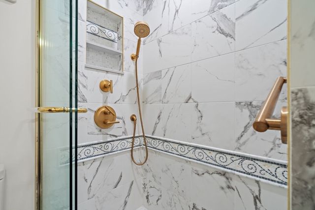 1210 Greendale Ave 340, Needham, MA 02492