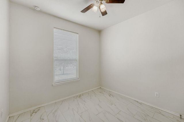 1100 Hyde Park DR, Round Rock, TX 78665