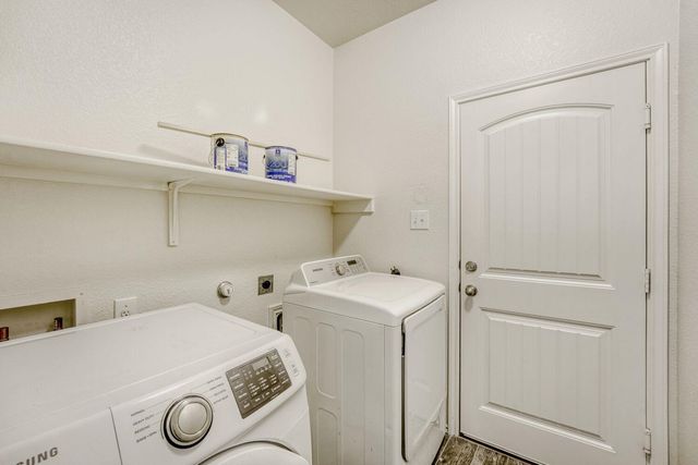 1100 Hyde Park DR, Round Rock, TX 78665