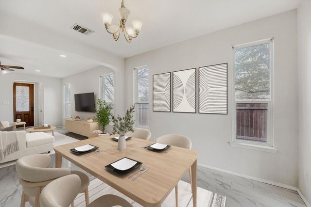 1100 Hyde Park DR, Round Rock, TX 78665