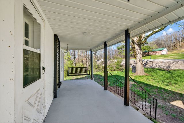 8294 Lawrenceburg Hwy, Mount Pleasant, TN 38474