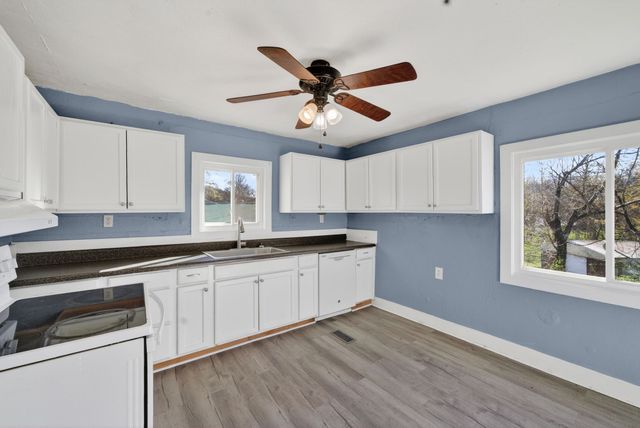 8294 Lawrenceburg Hwy, Mount Pleasant, TN 38474