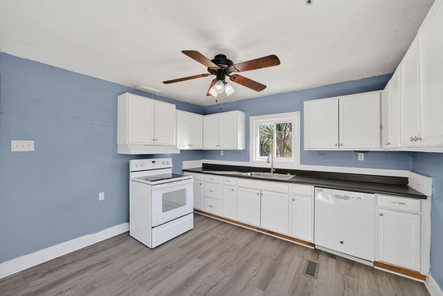 8294 Lawrenceburg Hwy, Mount Pleasant, TN 38474